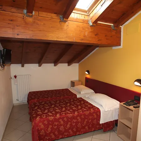 Hotel Mantegna Stazione-2